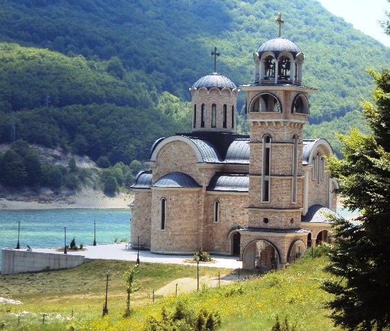 Skopje Mavrovo Tour